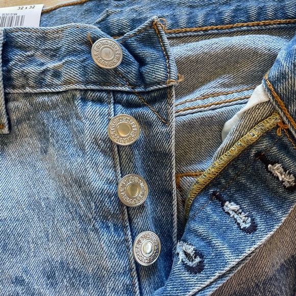 NWT 501 Levi’s Straight Leg Button- Fly Jeans - Picture 4 of 7